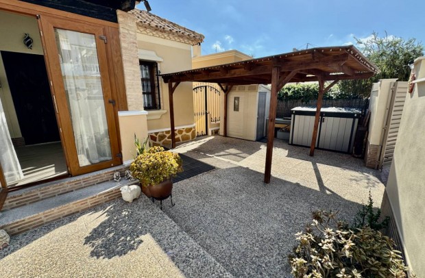 Revente - Detached House / Villa - Ciudad Quesada