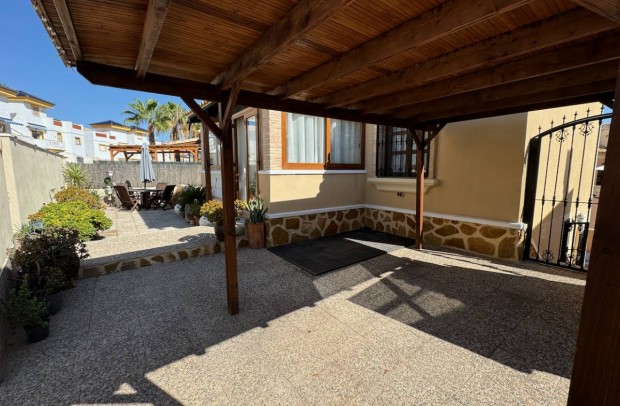 Reventa - Detached House / Villa - Ciudad Quesada