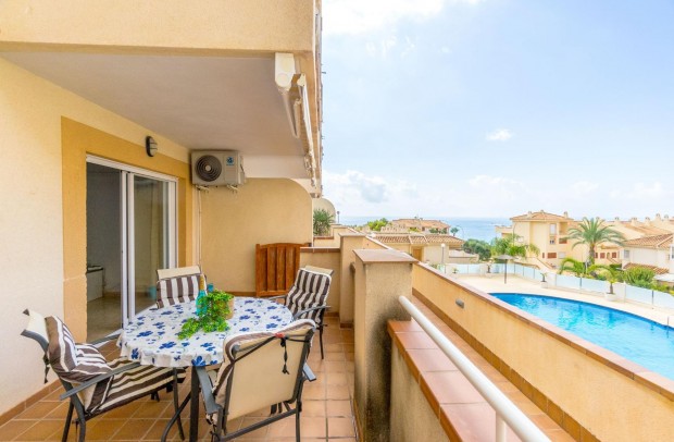 Resale - Apartment - Orihuela Costa - Campoamor