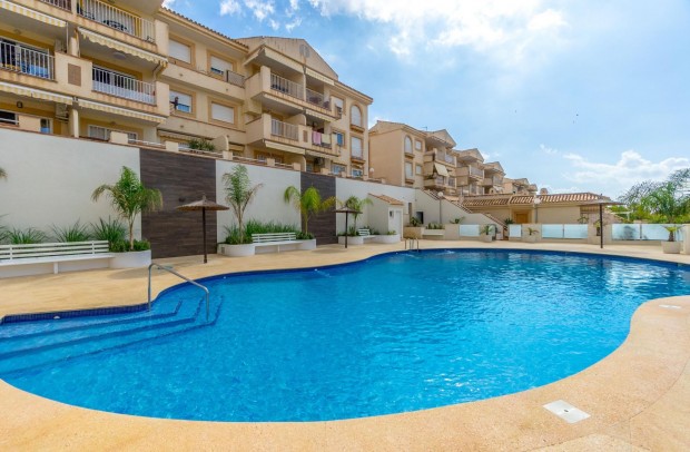 Revente - Apartment - Orihuela Costa - Campoamor