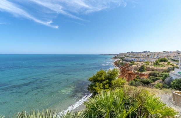 Resale - Apartment - Orihuela Costa - Campoamor