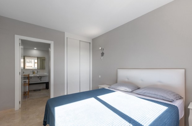 Reventa - Apartment - Punta Prima - La Recoleta