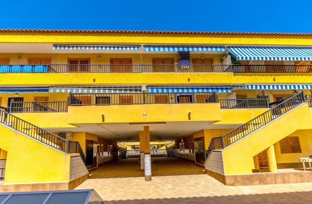 Resale - Apartment - Torrevieja - La Mata