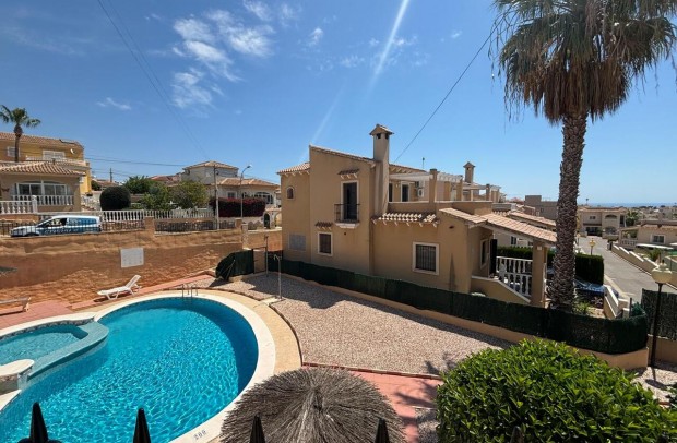 Resale - Detached House / Villa - Villamartin - Villamartin (Orihuela Costa)