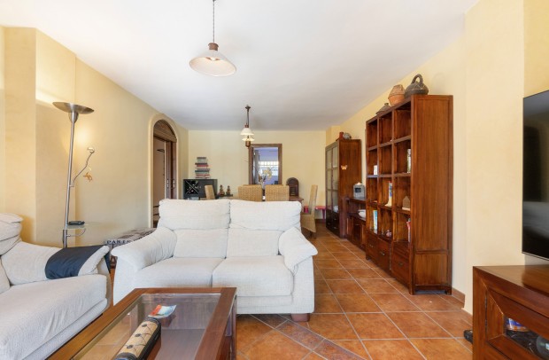 Resale - Apartment - Punta Prima - El Acequión