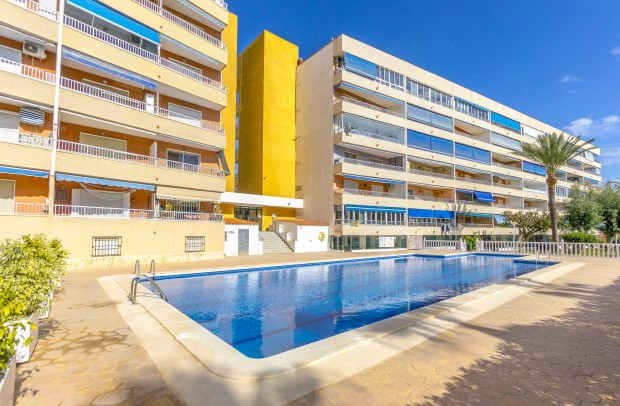 Resale - Apartment - Punta Prima - El Acequión