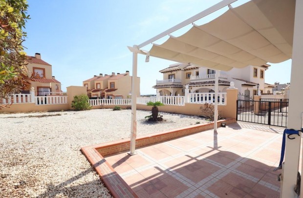 Resale - Town house - Orihuela Costa - Montezenia