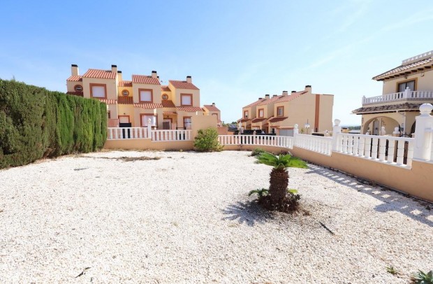 Resale - Town house - Orihuela Costa - Montezenia