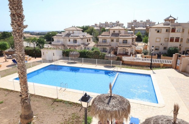 Resale - Town house - Orihuela Costa - Montezenia