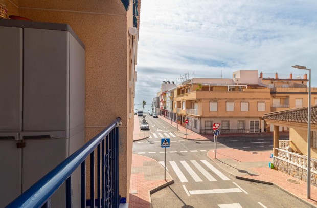 Resale - Apartment - Torrevieja - Playa de los Naufragos