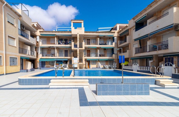 Resale - Apartment - Torrevieja - Playa de los Naufragos