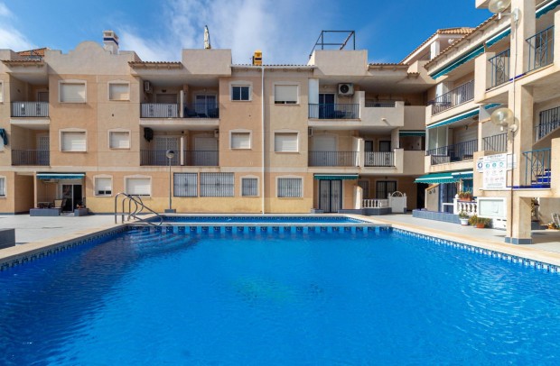 Resale - Apartment - Torrevieja - Playa de los Naufragos