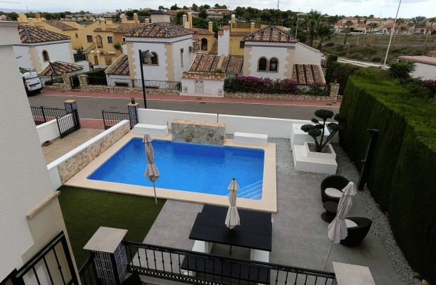 Revente - Detached House / Villa - Algorfa - La Finca Golf Resort