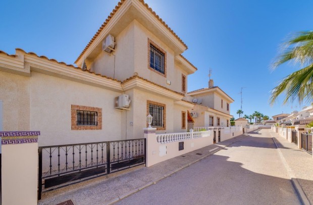 Reventa - Detached House / Villa - Orihuela Costa - Los Dolses