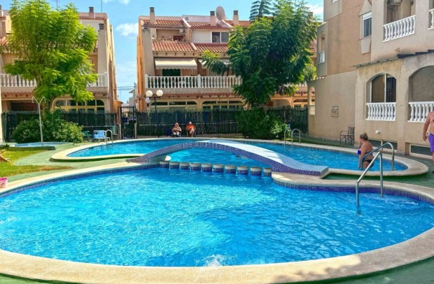 Resale - Apartment - Orihuela Costa - Torrevieja