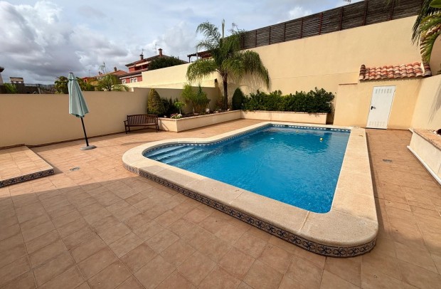 Reventa - Detached House / Villa - Torrevieja Centro - Torrevieja