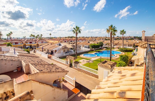 Resale - Town house - Orihuela Costa - La Zenia