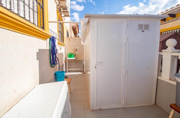 Resale - Town house - Orihuela Costa - La Zenia