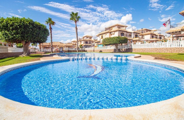 Resale - Town house - Orihuela Costa - La Zenia