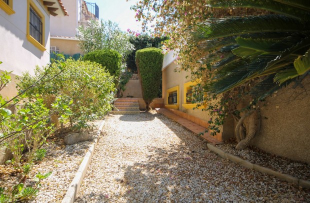 Resale - Detached House / Villa - Orihuela Costa