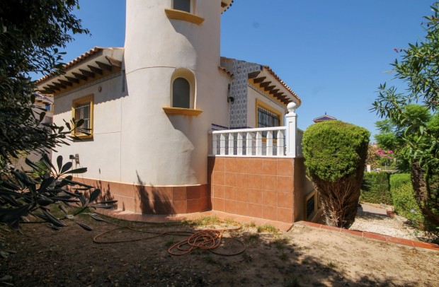 Resale - Detached House / Villa - Orihuela Costa