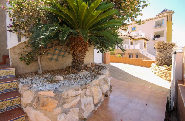 Resale - Detached House / Villa - Orihuela Costa