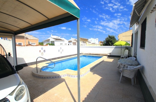 Resale - Detached House / Villa - San Luis