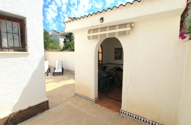 Resale - Detached House / Villa - San Luis