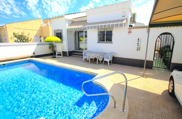 Resale - Detached House / Villa - San Luis