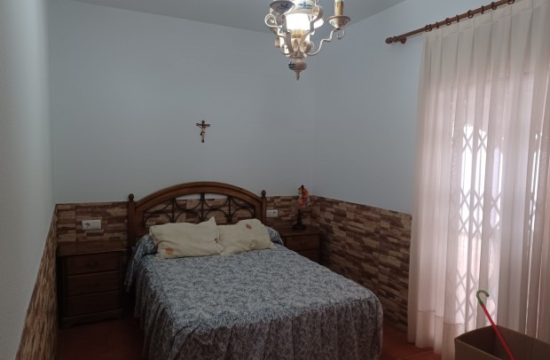 Resale - Detached House / Villa - Cueves De Marin