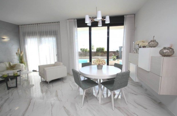 Nouvelle construction - Detached House / Villa - Orihuela Costa - Campoamor