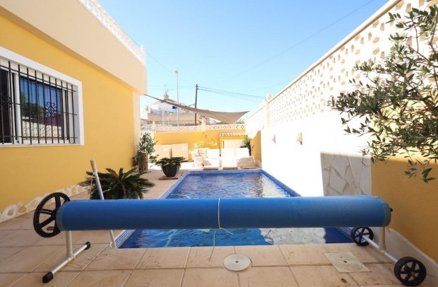 Resale - Town house - Orihuela Costa - Lomas de Cabo Roig