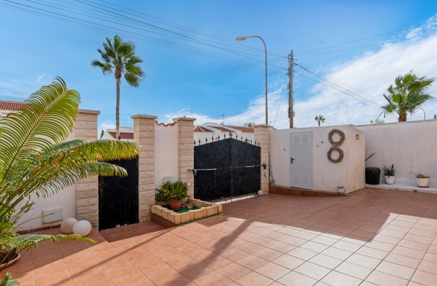 Reventa - Detached House / Villa - Ciudad Quesada