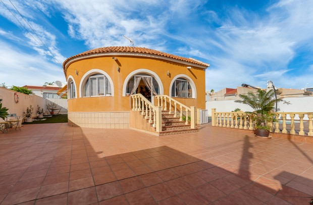 Reventa - Detached House / Villa - Ciudad Quesada