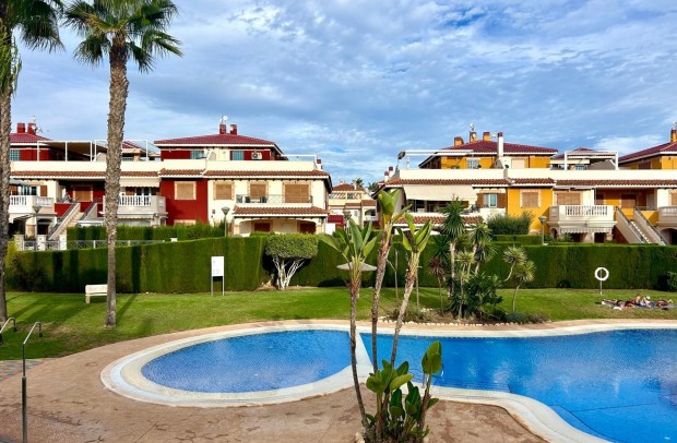 Resale - Apartment - Orihuela Costa - La Zenia