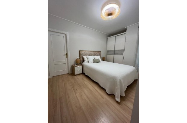 Resale - Apartment - Almoradí