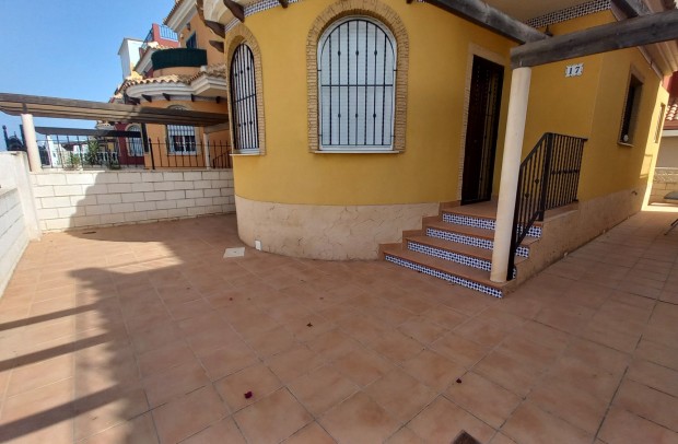 Reventa - Detached House / Villa - Los Montesinos - La Herada