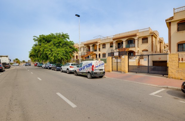 Resale - Bungalow - Torrevieja - Sector 25