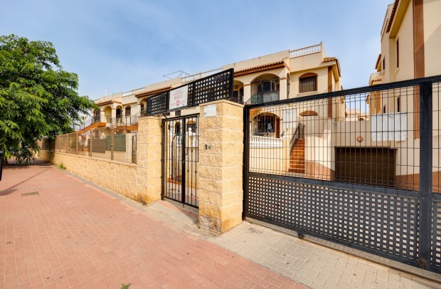 Resale - Bungalow - Torrevieja - Sector 25