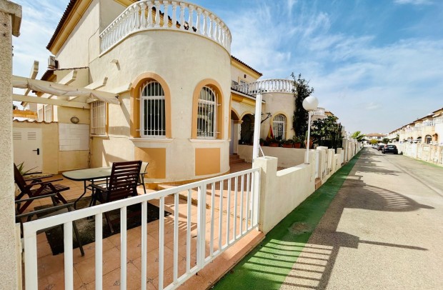 Resale - Single Family Home - Torrevieja - Sector 25