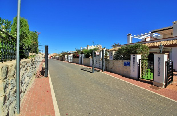 Reventa - Detached House / Villa - San Miguel de Salinas