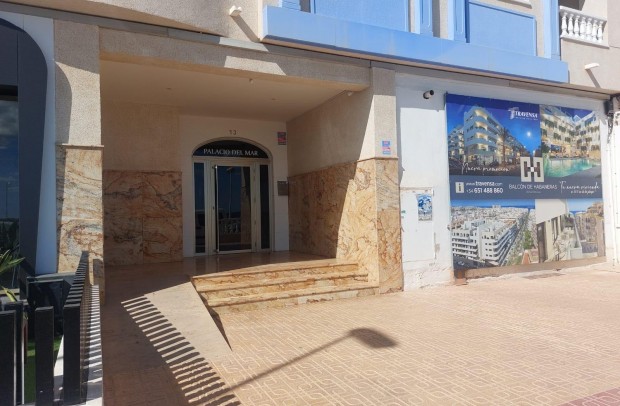 Resale - Apartment - Torrevieja - Playa de los Locos