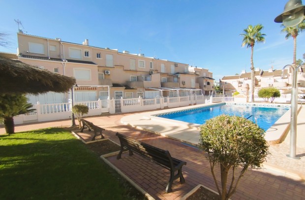 Resale - Bungalow - Orihuela Costa - Mil Palmeras