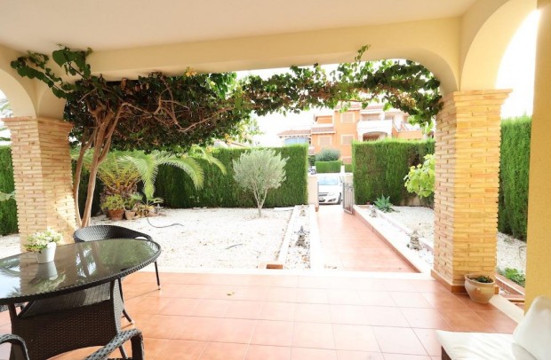 Resale - Town house - Orihuela Costa - Punta Prima