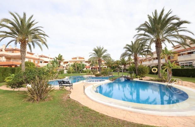 Resale - Town house - Orihuela Costa - Punta Prima