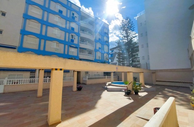 Resale - Apartment - Torrevieja - Playa de los Locos