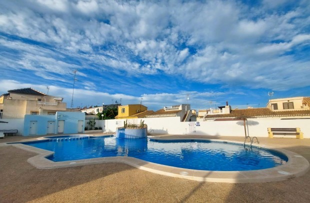 Resale - Detached House / Villa - Torrevieja - Los Balcones