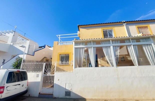 Resale - Detached House / Villa - Torrevieja - Los Balcones