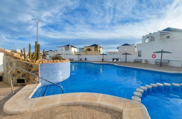 Resale - Detached House / Villa - Torrevieja - Los Balcones