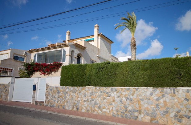 Reventa - Detached House / Villa - San Miguel de Salinas